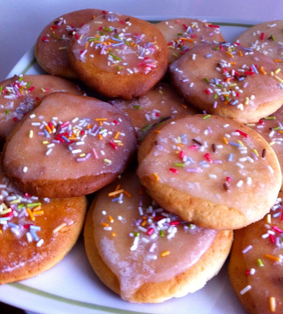 Galletas de mantequilla glaseadas Galletas de mantequilla glaseadas