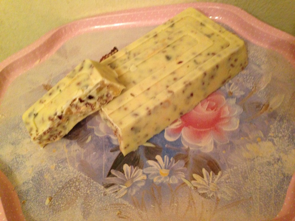 Turron de choclolate blanco & frutos secos