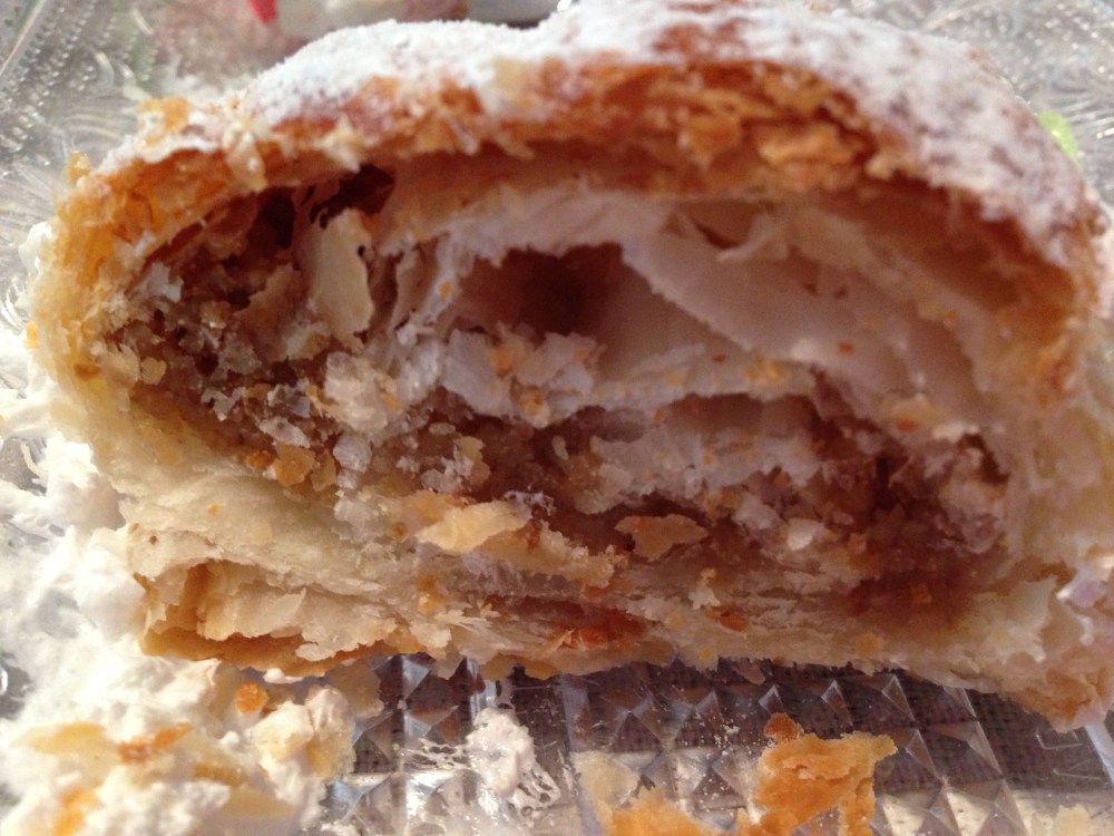 Rollo de hojaldre & nuez1