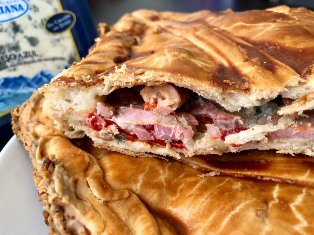 Empanada lomo,pimientos y queso azul1